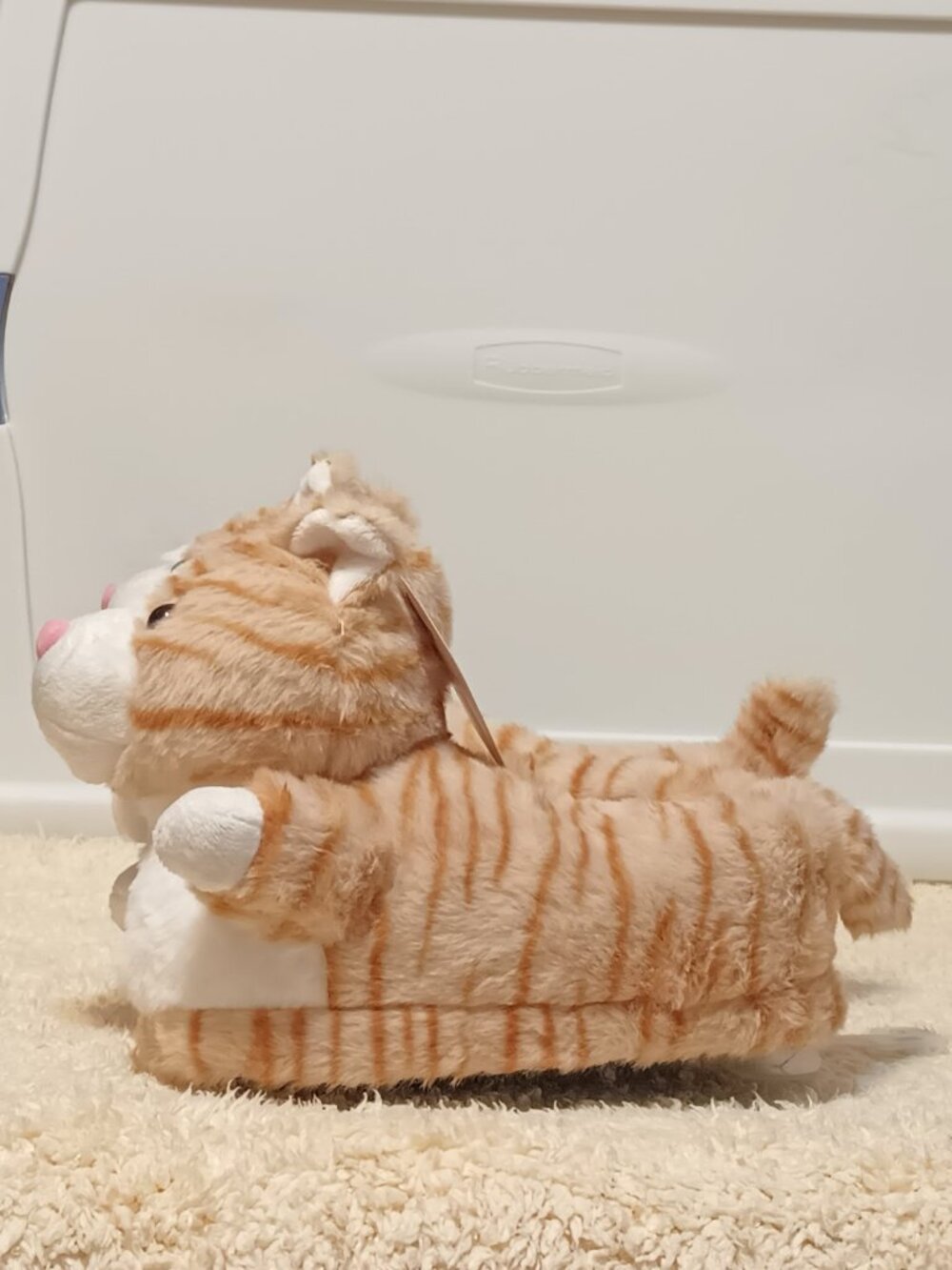 NWT ~ Petco 3-D Cat Fuzzy Slippers for Adults (Size: Medium, 7-8) - Picture 9 of 14